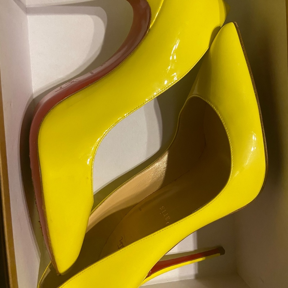 Christian Louboutin Pigalle Follies 100